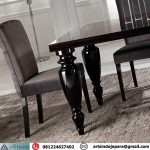 Kaki Meja Makan Mewah
