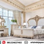 Set Tempat Tidur Mewah Victorian Klasik Style Gold Champagne